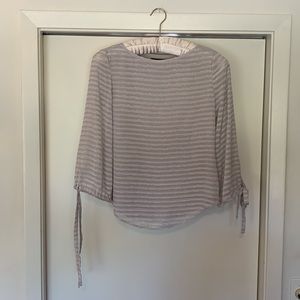 Banana Republic Women’s lightweight blouse